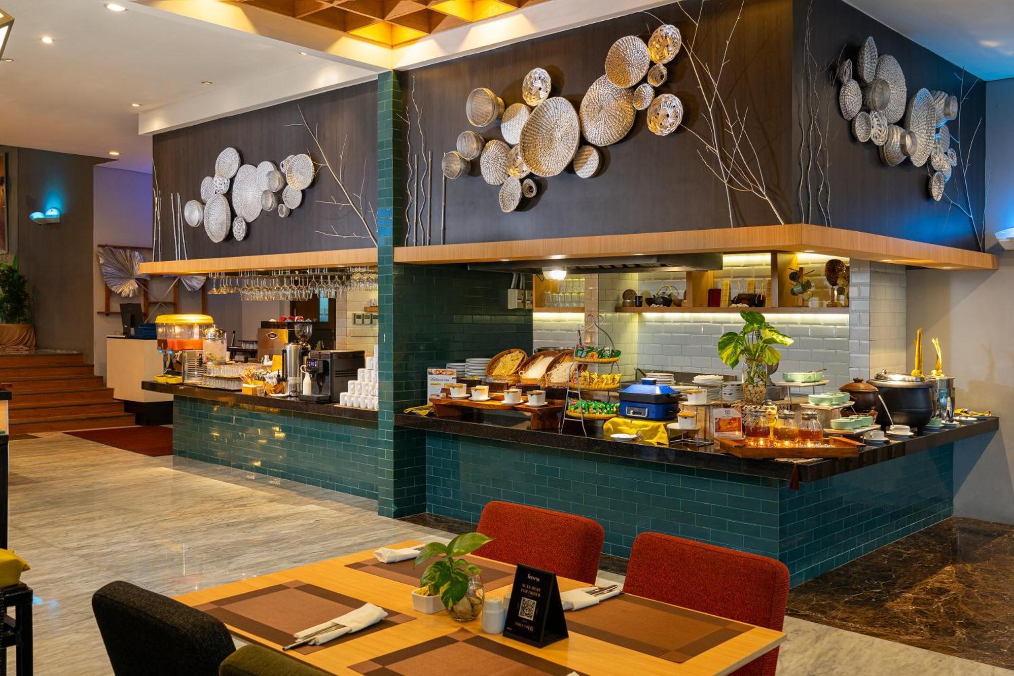 Batiqa Hotel & Apartments Karawang Eksteriør billede