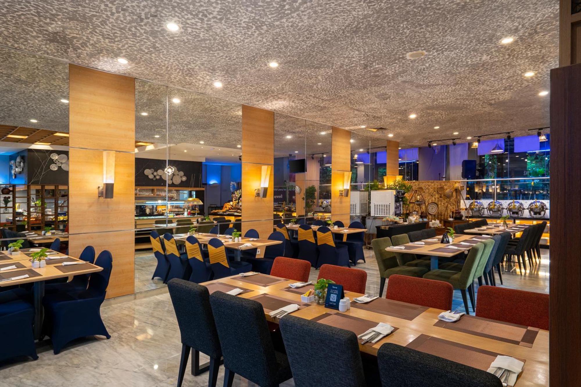 Batiqa Hotel & Apartments Karawang Eksteriør billede