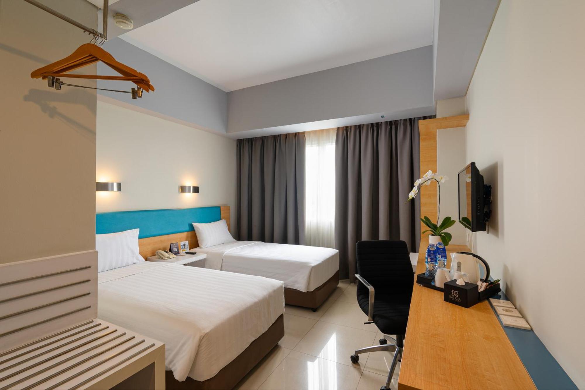 Batiqa Hotel & Apartments Karawang Eksteriør billede